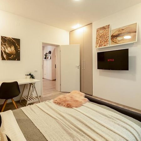 Ideal Stay: Spacious 2Br Apt Near Calea Victoriei Bucureşti Ngoại thất bức ảnh